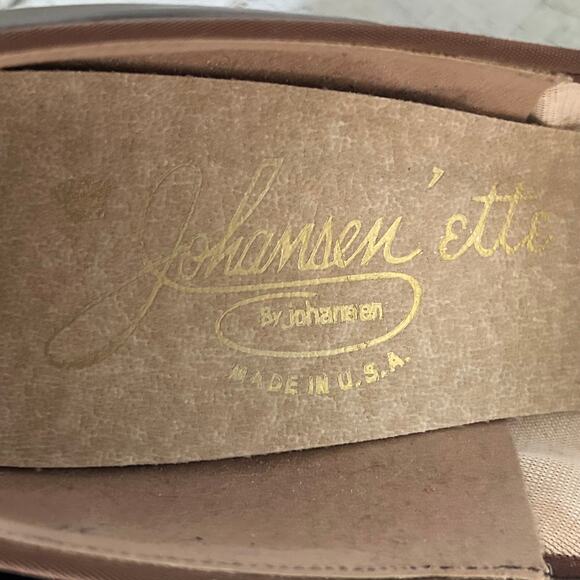 Vintage Ginnie Johansen leather wing tip high heel pumps brown 50s 60s retro 7 - Picture 12 of 13